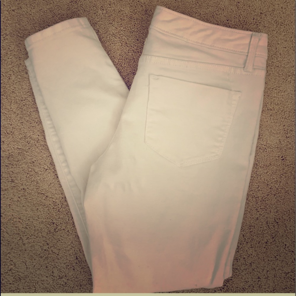 White jeggings